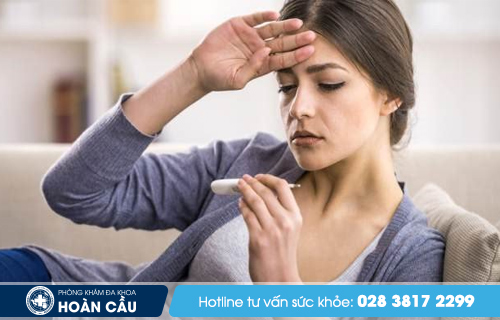 Sốt và mệt mỏi có thể là triệu chứng của bệnh đau dây thần kinh liên sườn